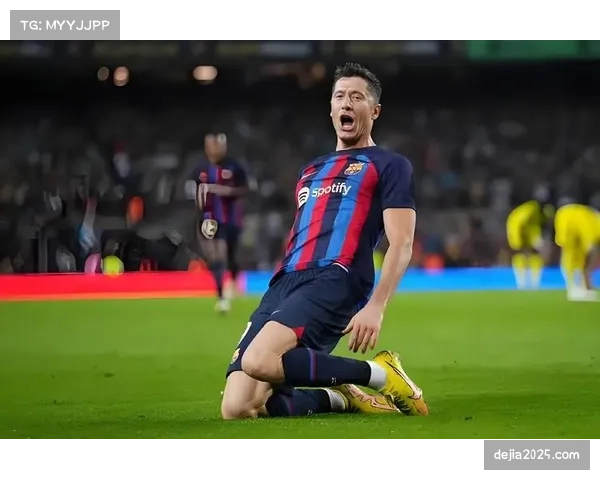 聚焦瞬间：莱万多夫斯基点射命中，打入个人西甲第50球